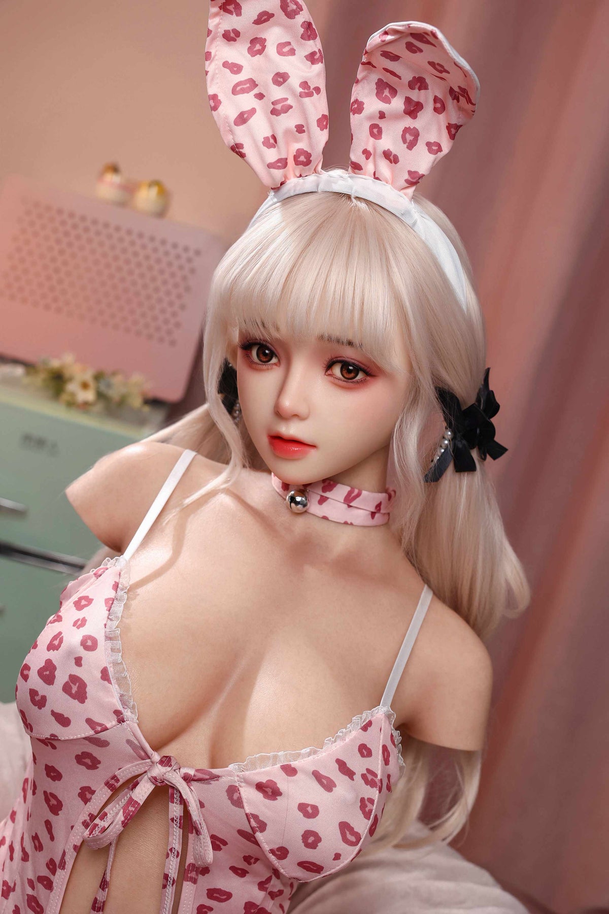 Realistic roaring bear-shaped sex doll, made of silicone material, featuring vaginal clamping and suction functions, moaning sound, and anatomically designed for adults.14-135